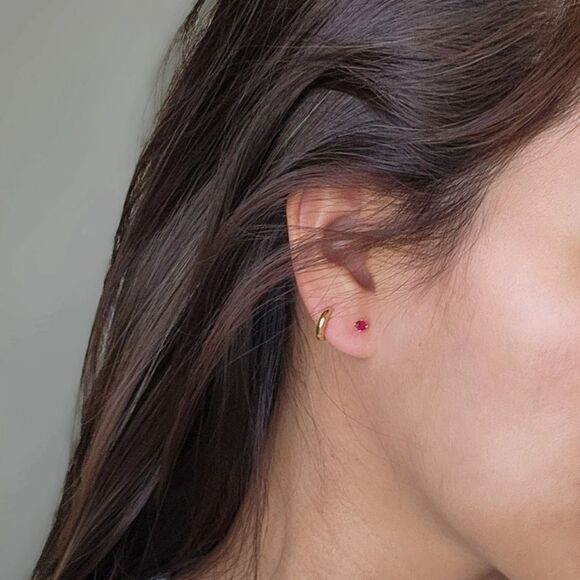 Chunky Small Gold Hoop Earrings 925 - Picture 4 of 4